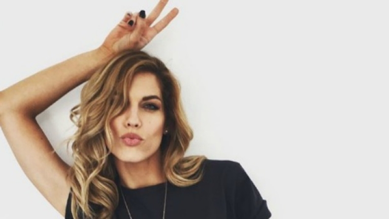 Mε τη Μαντώ είναι πάντα καλοκαίρι! (pics)