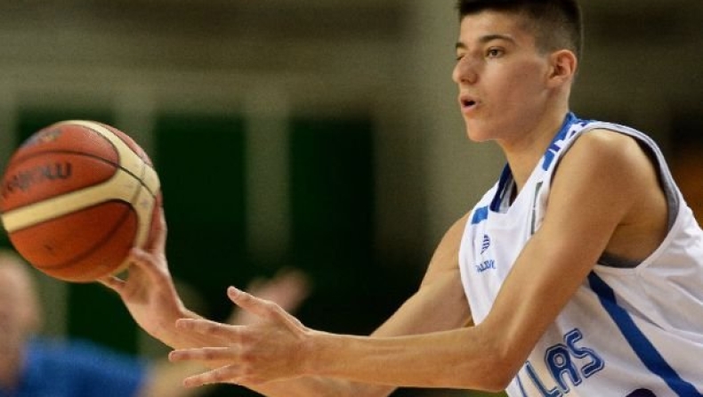Πιάνει δουλειά κι η Εθνική Εφήβων