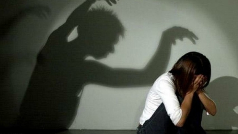 «Σχεδόν φυσιολογικοί» οι βιασμοί ανηλίκων μέσα σε οικογένειες της Νάπολης