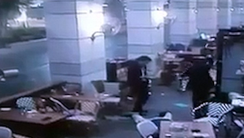 Η στιγμή της επίθεσης στο κέντρο του Τελ Αβίβ (pics & vid)