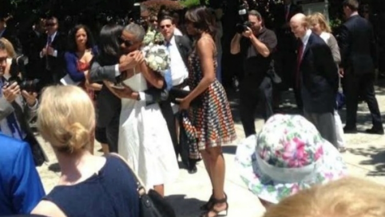 Λύγισε ο Ομπάμα στην αποφοίτηση της κόρης του (pics & vid)