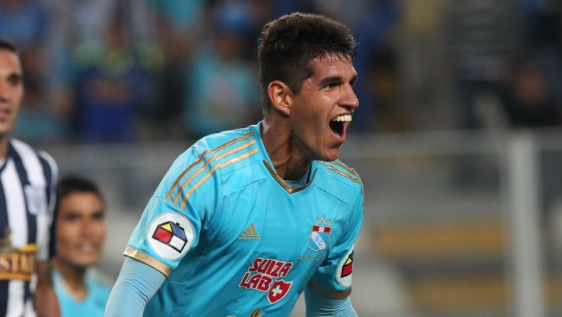 «Δολοφονικό» τάκλιν στο Περού (vid)