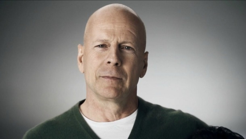 Ινκόγκνιτο στο Αιγαίο ο Bruce Willis! (pic)
