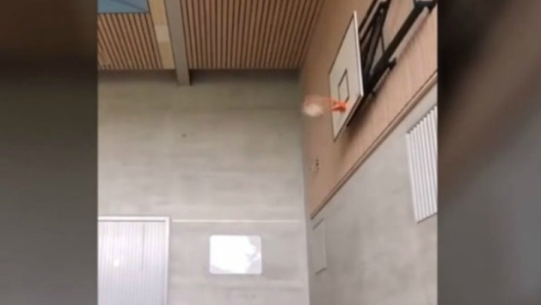 Ποδόσφαιρο... μπάσκετ και μέσα! (vid)