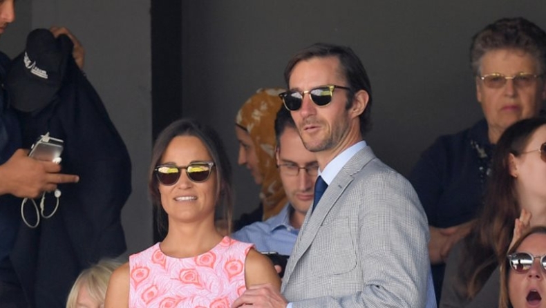 Αρραβωνιάστηκε η Pippa (pics)