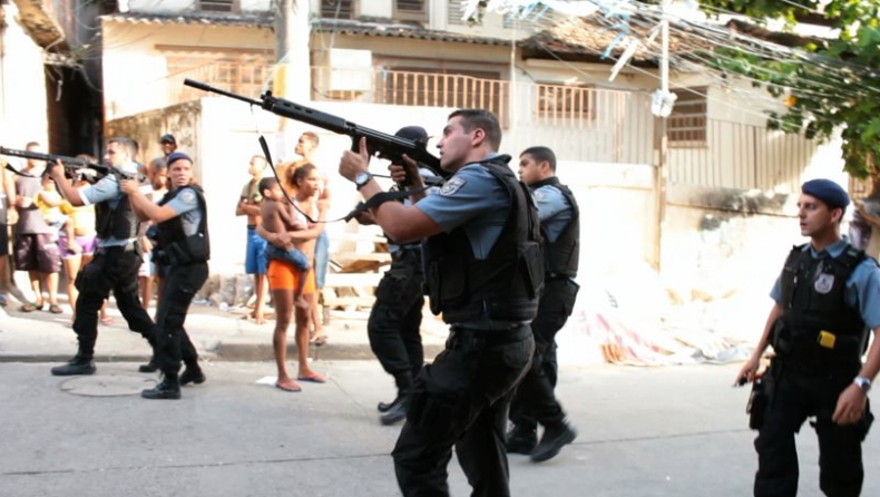 Σύμφωνα με καταγγελίες ΜΚΟ, αστυνομικοί στη Βραζιλία σκοτώνουν και απαγάγουν