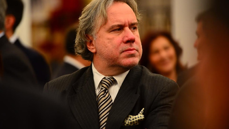 Αδιαπραγμάτευτος ο 13ος και 14ος μισθός, είπε ο Κατρούγκαλος