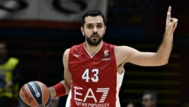 Ανανέωσε Σιμόν η Αρμάνι Μιλάνο