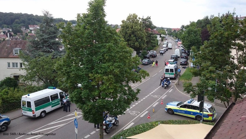 Ένοπλος στη Στουτγκάρδη κρατάει ομήρους (pics)