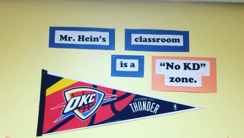 Καθηγητής σε μαθητές: «Δε θα με αφήσετε, δε θα σας αφήσω, δε θα γίνουμε... Ντουράντ» (pic)