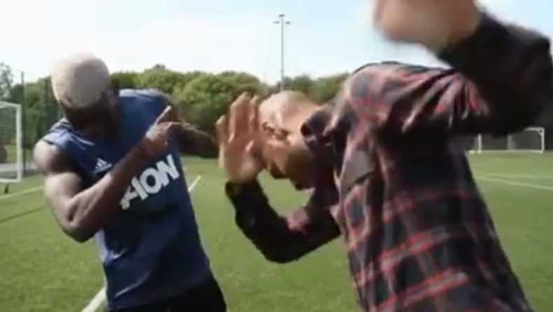 Ο Πογκμπά μαθαίνει στον Ανρί το... DAB! (vid)