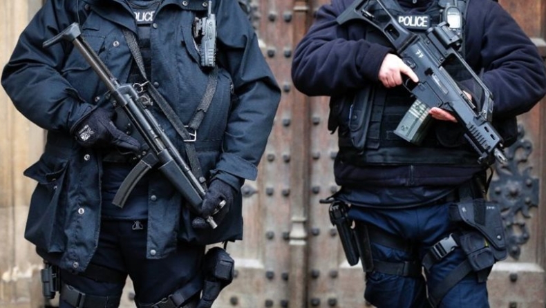 Συναγερμός στο Λονδίνο: Στους δρόμους πάνω από 2.500 πάνοπλοι αστυνομικοί