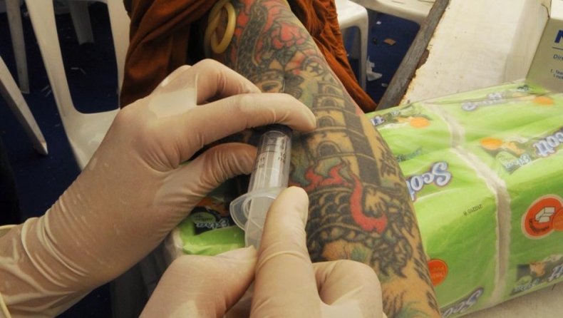 Και το τατουάζ κατά... αιμοδοσίας