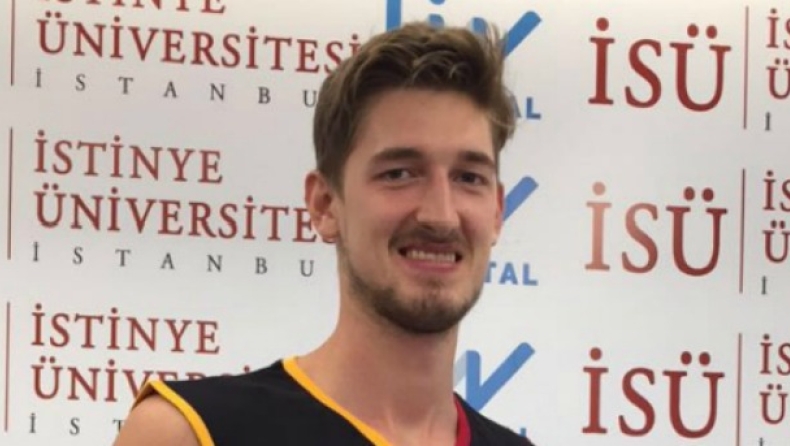 Ιατρικά στη Γαλατά ο Πλάις (pic)