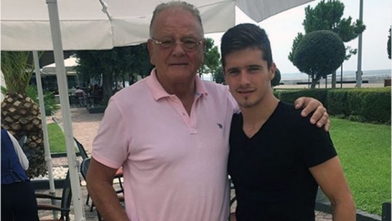 «Τετ α τετ» με τον «Ντούντα» (pic)