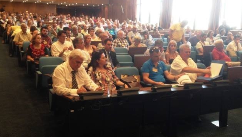 Κίνηση ενότητας από Καραμπέτσο