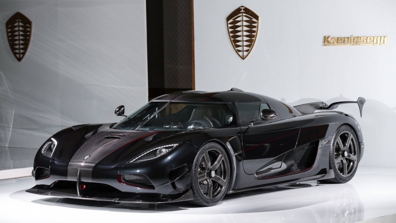 Τελευταία της γενιάς της η νέα Agera RSR (vid & pics)