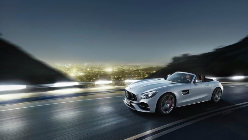 Κούκλα η Mercedes-AMG GT Roadster (pics)