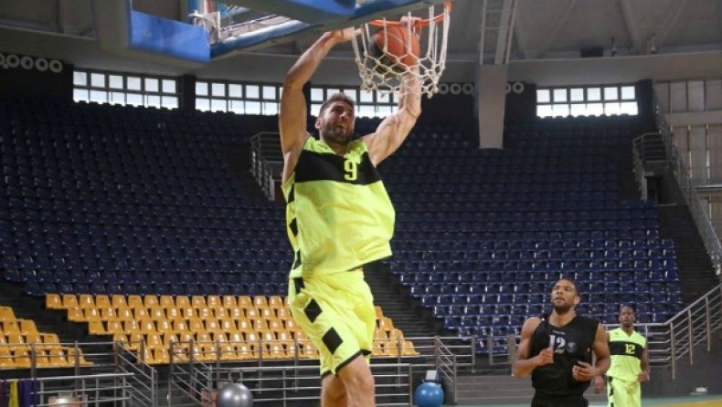 Mέσα ο Τσαϊρέλης, έξω ο Σίμτσακ