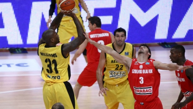 ΑΕΚ - Σζολνόκι 92-49 (pics)