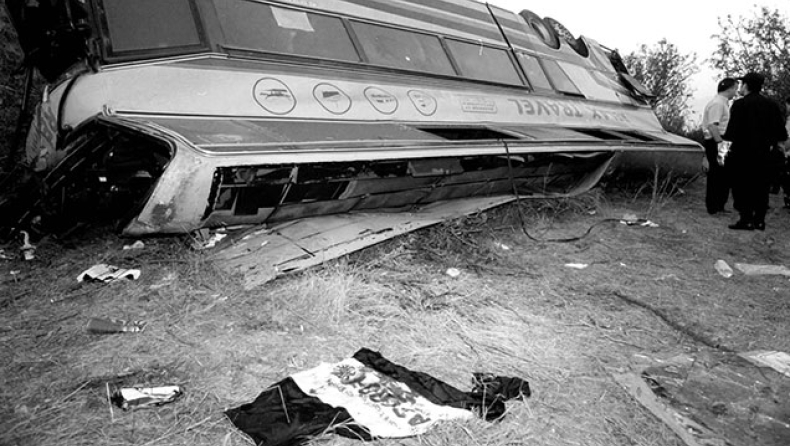 Ο χρόνος σταμάτησε στις 4:15 το πρωί… (pics & vid)