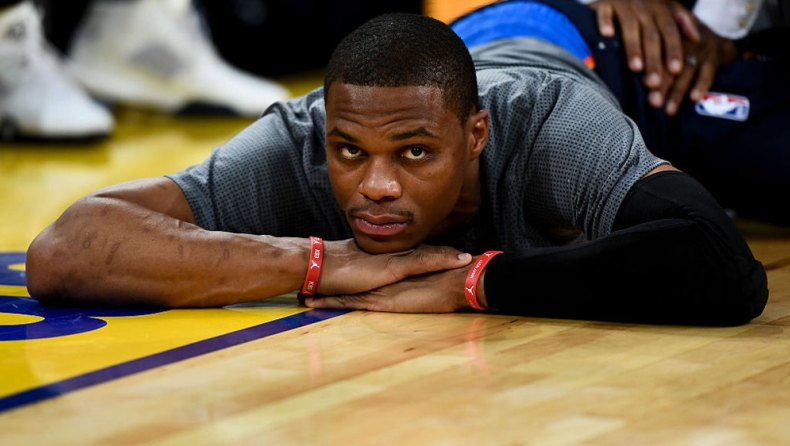Έφαγε... τάπα από τη μπασκέτα ο Ουέστμπρουκ (vid)