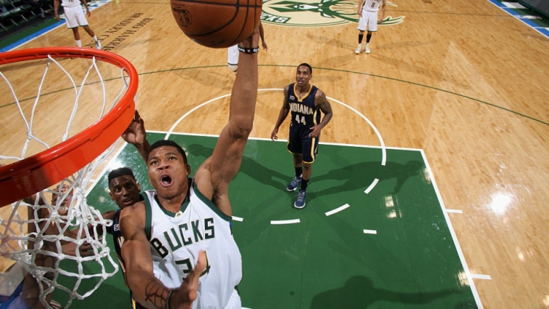 Καρφωματάρες και... ταπίδι ο Γιάνναρος (vids)