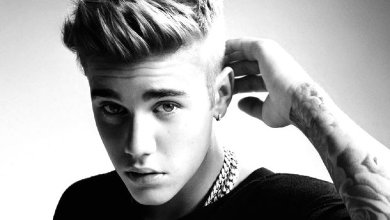 Πόσα χρήματα παίζει στο πόκερ ο Justin Bieber;
