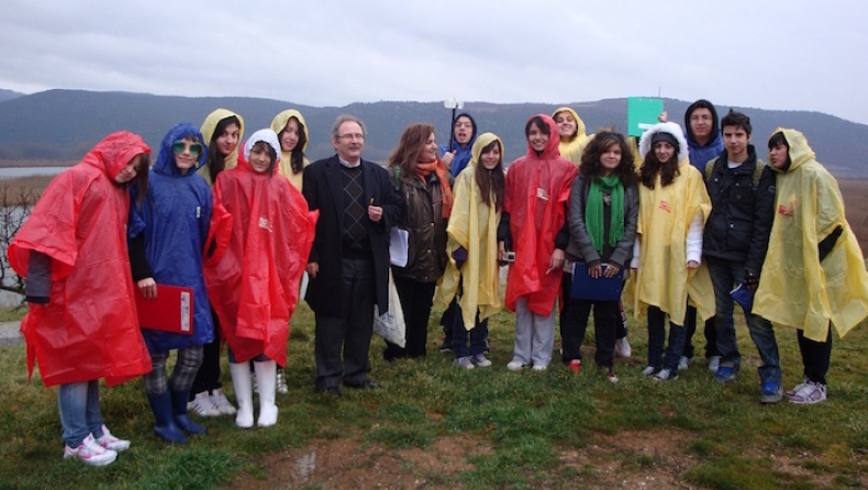 Μαθητές Λυκείου της Θεσσαλονίκης κλείνουν τα στόματα των ρατσιστών