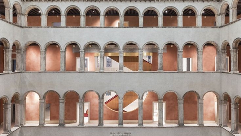 Ένα παλάτι που μετατράπηκε σε εντυπωσιακό εμπορικό κέντρο