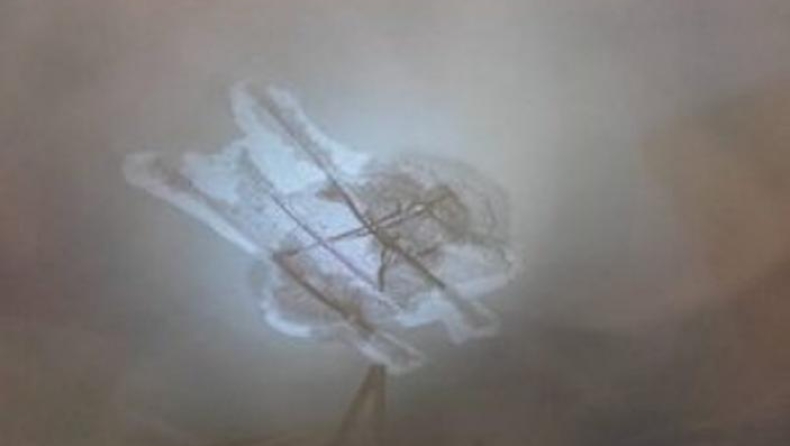 Κεραυνός χτύπησε πολυκατοικία στον Βόλο (pics)