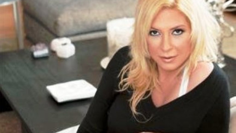 Δήμητρα Λιάνη Παπανδρέου: Δεν έχω πέσει θύμα ληστείας (vid)