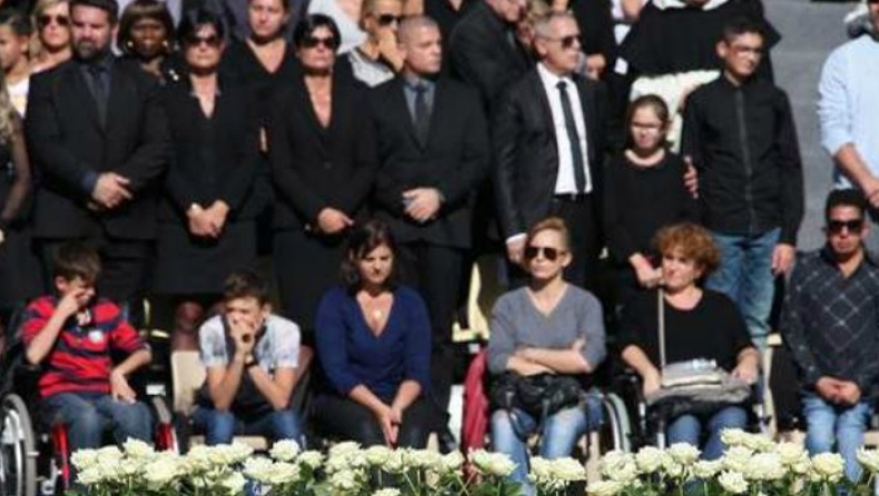 Η Γαλλία τίμησε τα θύματα του μακελειού στη Νίκαια