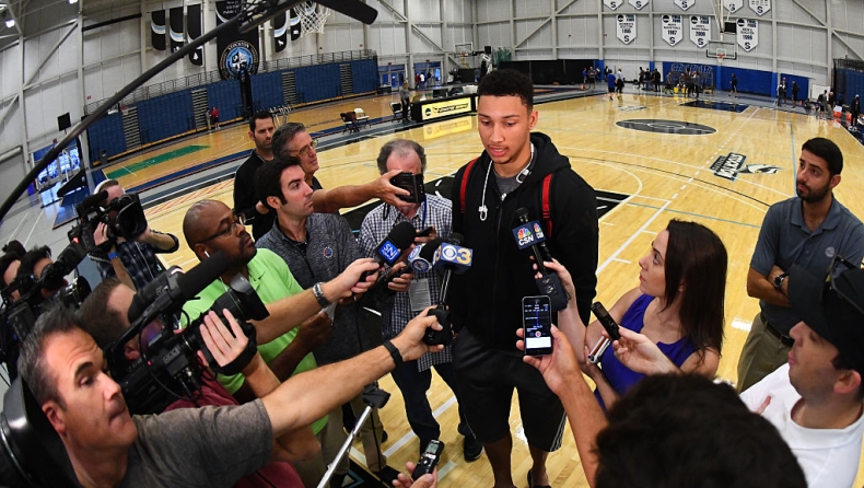 Σίμονς: «Θα παίξω όταν είμαι έτοιμος»