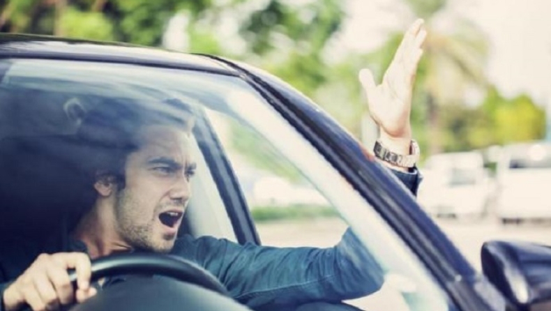 Οι έρευνες έδειξαν ότι αν βρίζεις πείθεις πιο πολύ