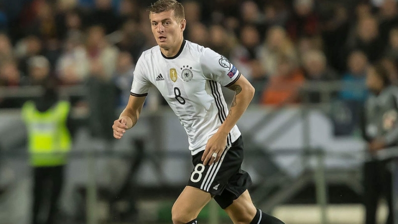 Ζημιά στο δεξί πόδι ο Κροος