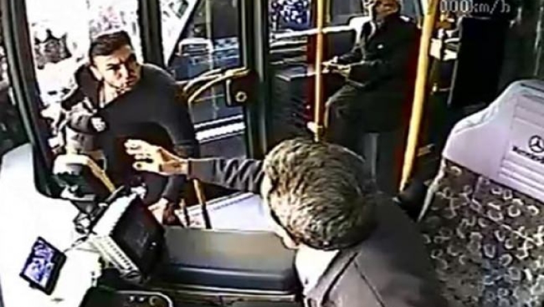 Εβγαλε ρόπαλο σε Γιλμάζ (vid)