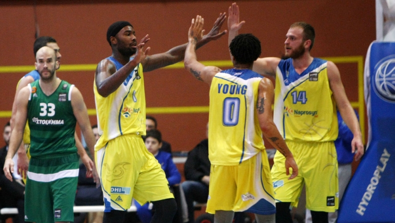 Με έξι παίκτες το Λαύριο!