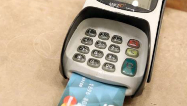 Αυτές είναι οι αποδείξεις που «χτίζουν» το αφορολόγητο με κάρτες