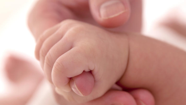 Κατερίνη: Πούλησαν νεογέννητο έναντι 8.000 ευρώ σε άτεκνο ζευγάρι