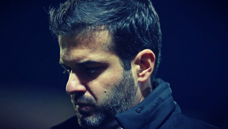 Παραιτήθηκε ο Στραματσόνι, αναλαμβάνει ο Ουζουνίδης