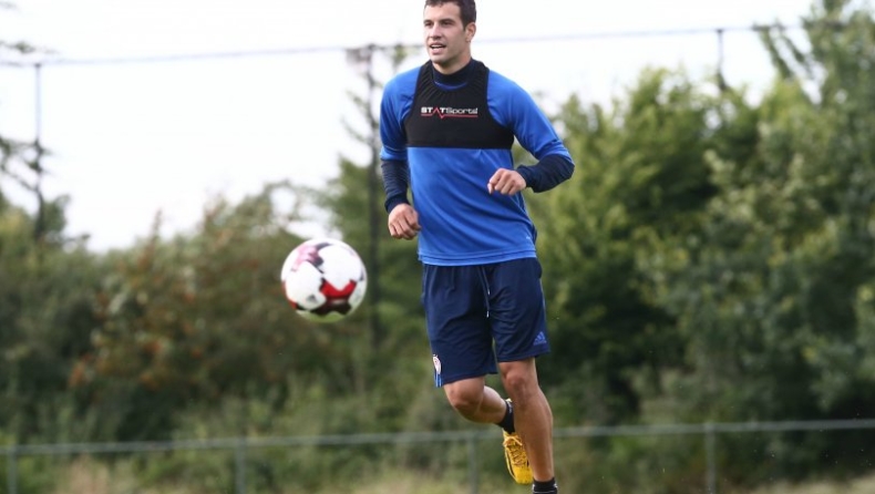 Στο όριο καρτών και ο Μιλιβόγεβιτς