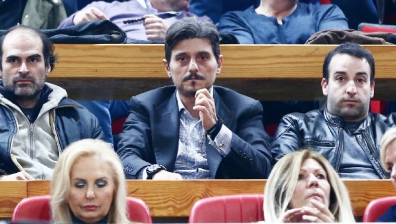 Γιαννακόπουλος: «Θα μοιράσει DVD o Ολυμπιακός;»