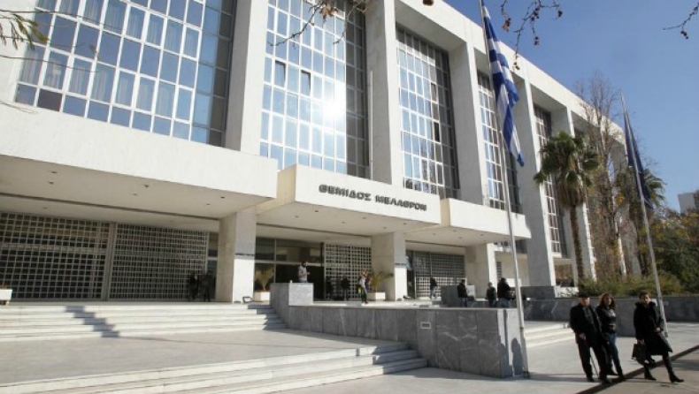 «Αντισυνταγματική» η αύξηση ορίων συνταξιοδότησης στους ανώτατους δικαστές