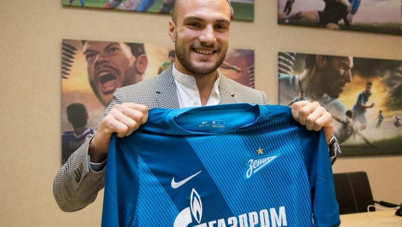 Στην Ζενίτ ο Μολό