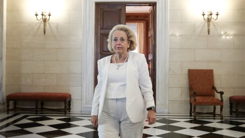 Δικαστές και εισαγγελείς εναντίον Θάνου για τα όρια ηλικίας