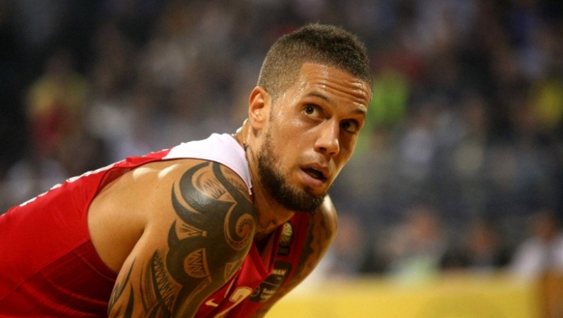 Ο Χάκετ υποδέχτηκε την αποστολή του Ολυμπιακού