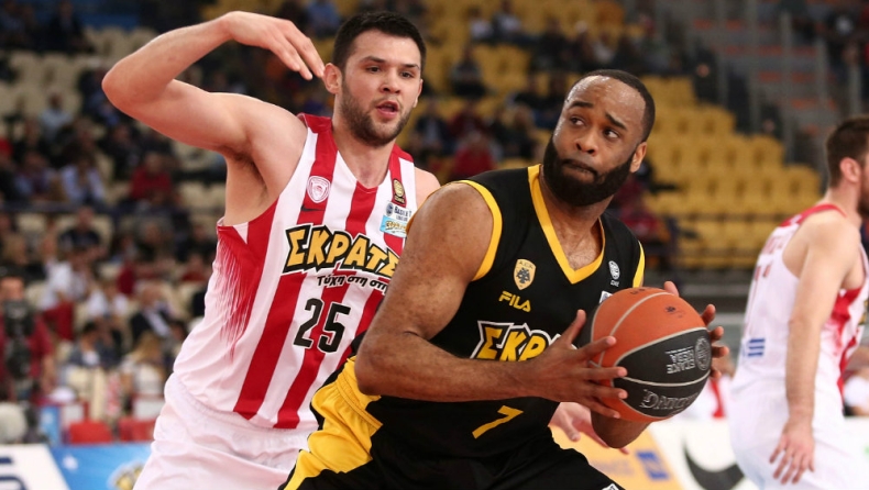 Συμπαίκτης του Αμάρε ο Χέρστον! (pic)