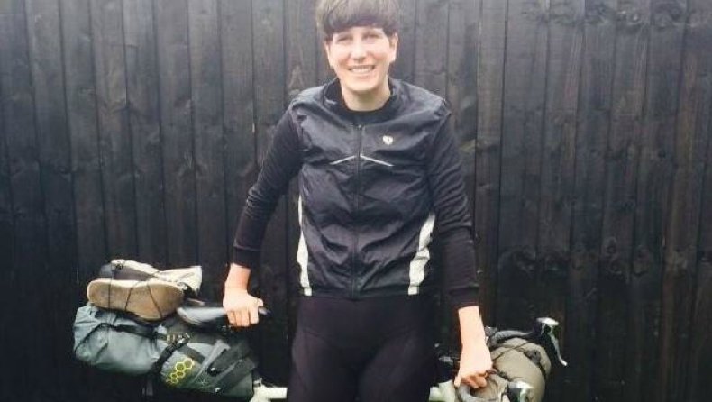 Δημοσιογράφος σταμάτησε να ξοδεύει χρήματα για 1 χρόνο (pics)