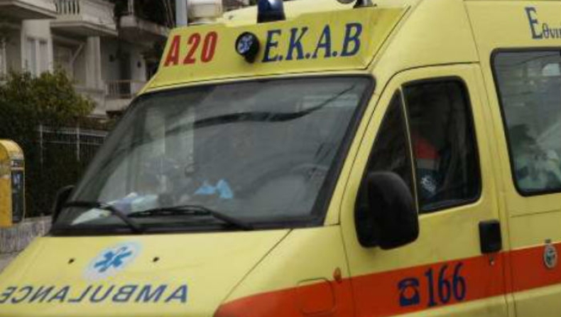 Στιγμές τρόμου για ζευγάρι στα λιμανάκια της Βάρκιζας